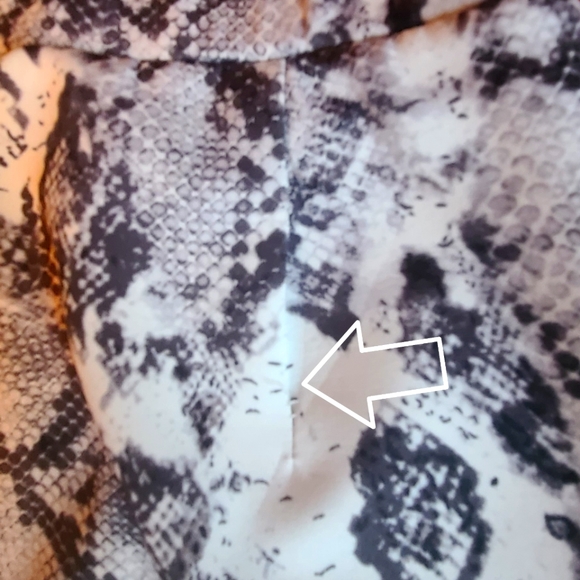 Snake Leggings - Picture 7 of 8